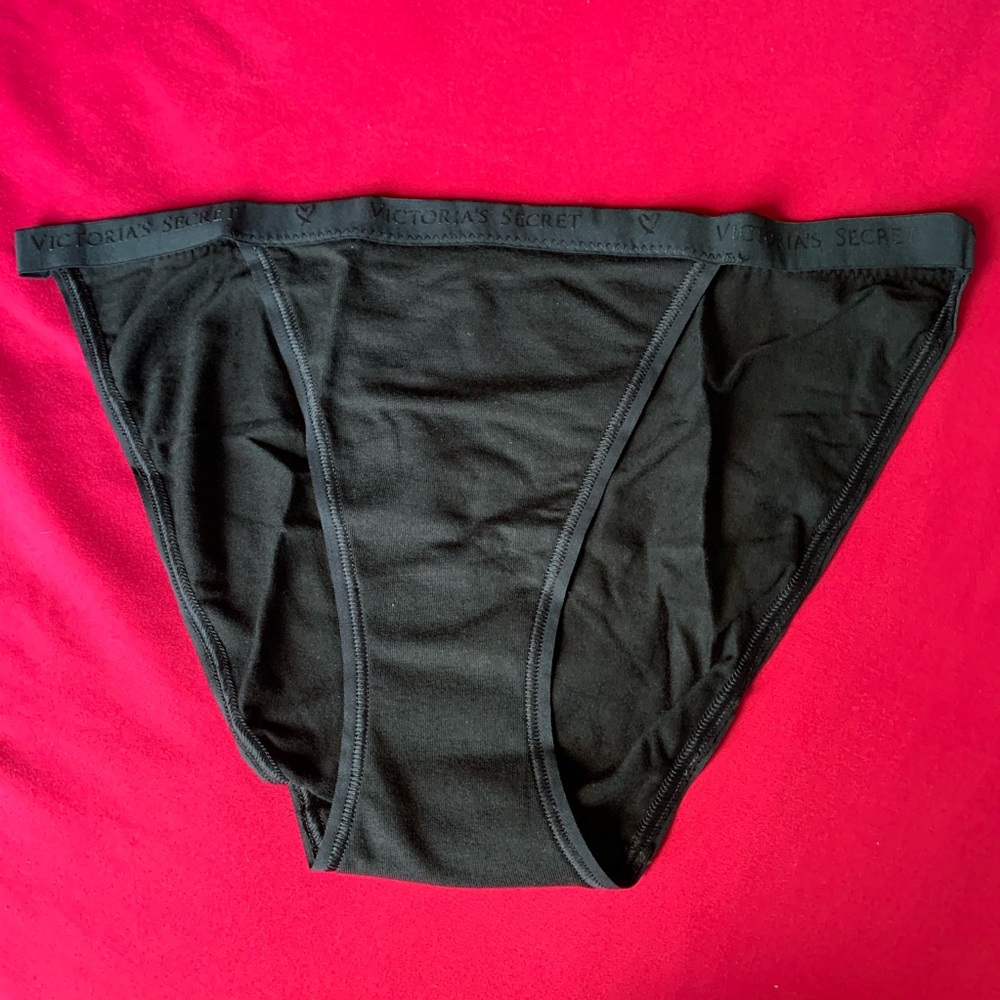 Black String Bikini panties by VS